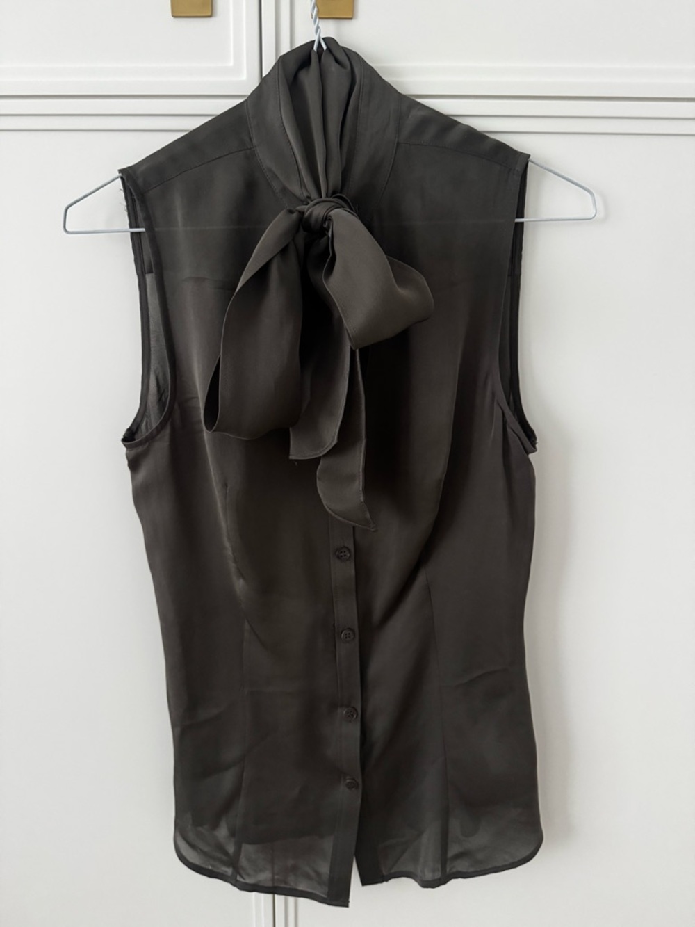 Club Monaco Dark Gray Silk Sleeveless Top with Front Tie - XS